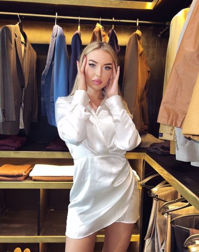 Эскортница Адель