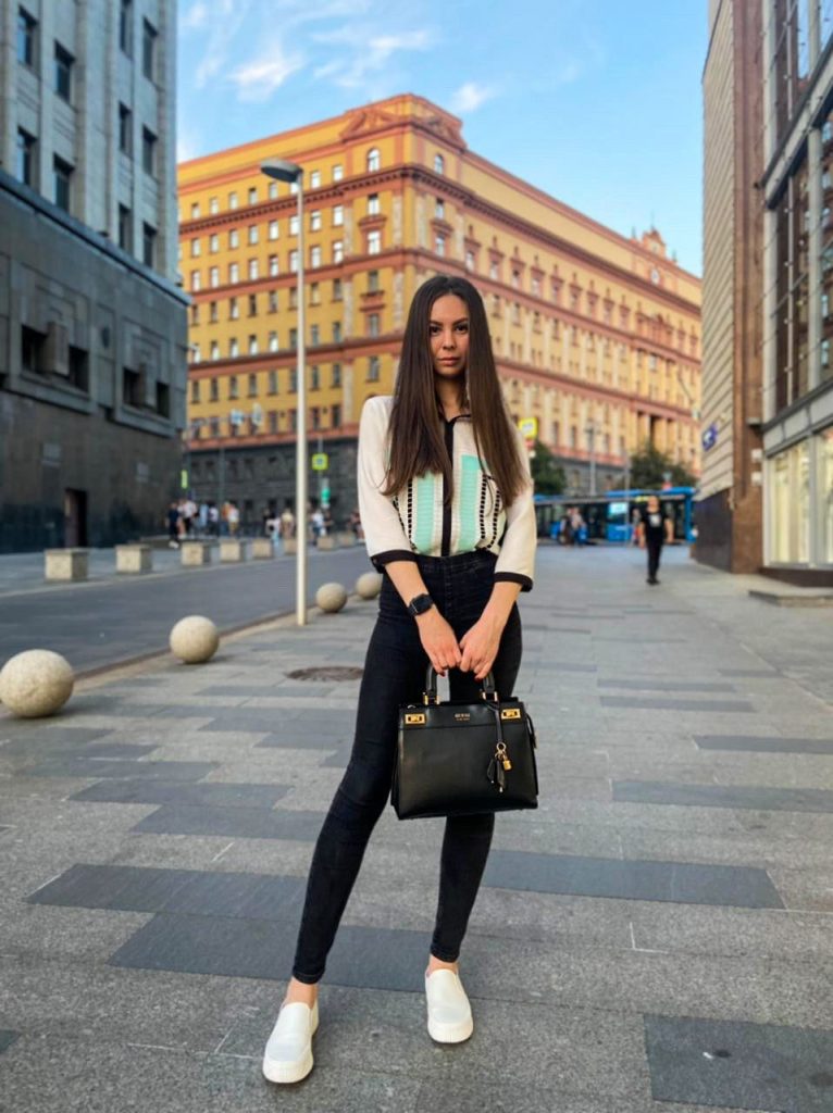 Эскортница Ира